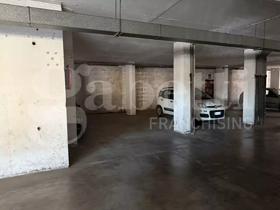 Immagine 3 di Appartamento in vendita  in Via Petrioli, 10 a Roma