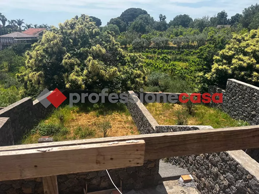 Immagine 21 di Villetta a schiera in vendita  in Via Spirito Santo a Aci Sant'antonio