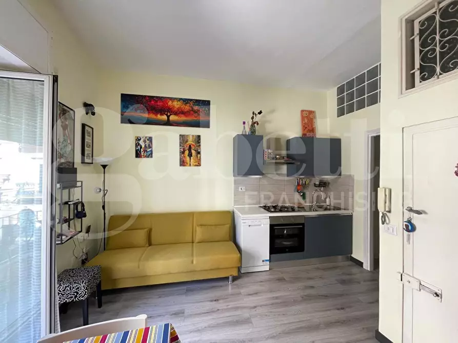 Immagine 2 di Appartamento in vendita  in Traversa Piazza Mare all'Arco, 5 a Gaeta