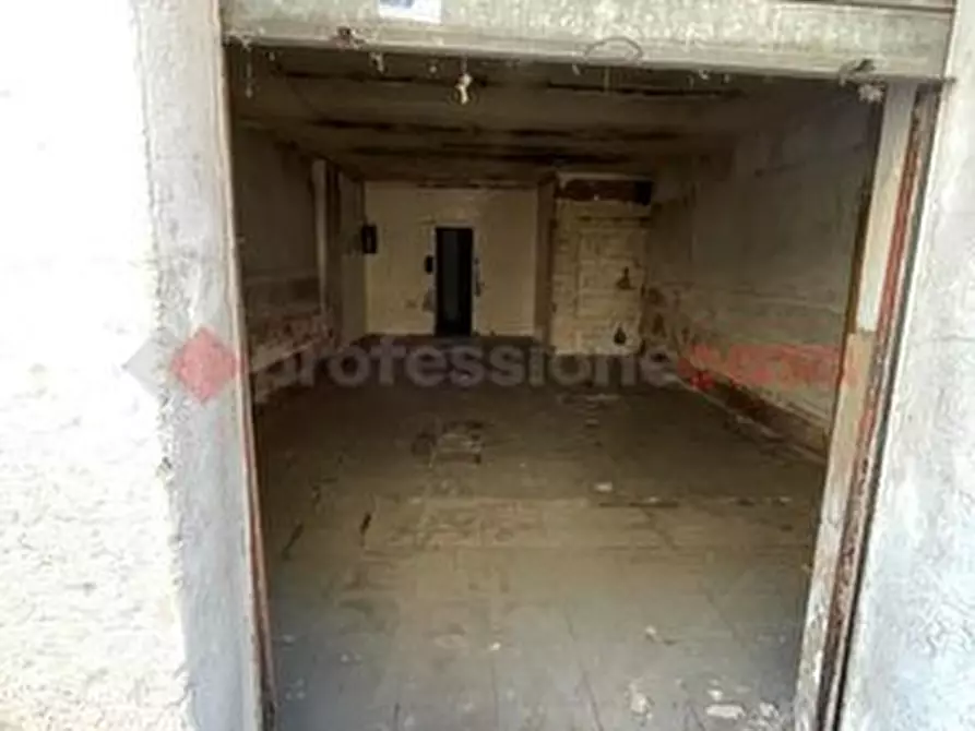 Immagine 11 di Negozio in vendita  in Via PORTA ROMANA, 10 a Terracina