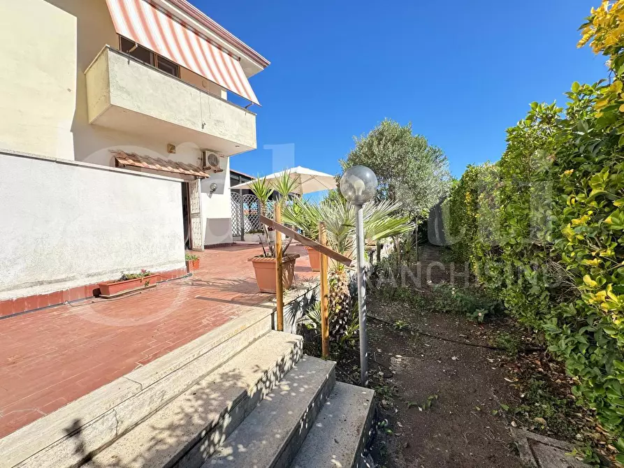 Immagine 1 di Appartamento in vendita  in Via Ecuba, 52/54 a Ardea