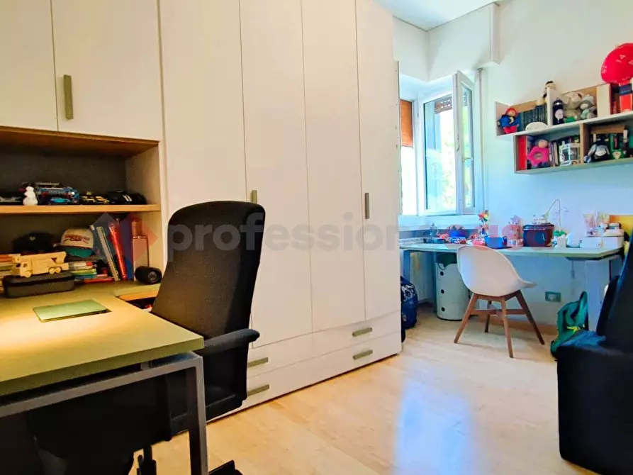 Immagine 4 di Appartamento in vendita  in Via TOGLIATTI, 11 a Locate Di Triulzi