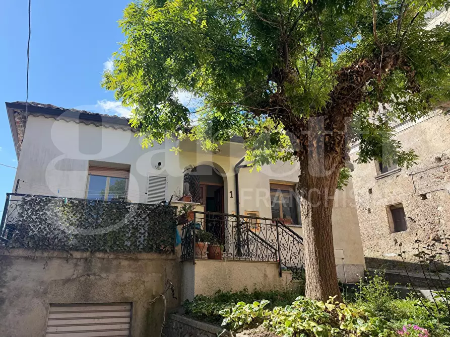 Immagine 4 di Appartamento in vendita  in Piazza Castello, 2 a Squillace