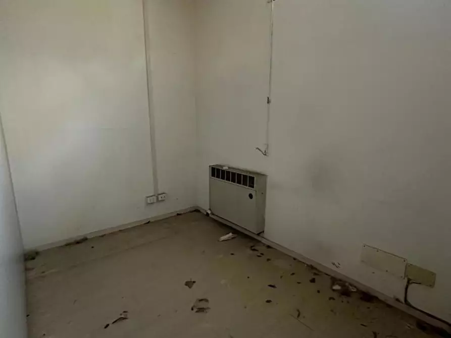 Immagine 3 di Ufficio in vendita  in Via jussi, 8 a San Lazzaro Di Savena