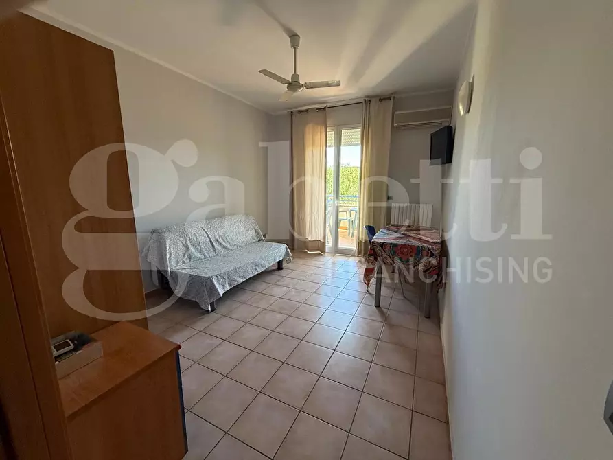 Immagine 5 di Appartamento in vendita  in Via Montenegro, 181 a Lizzanello