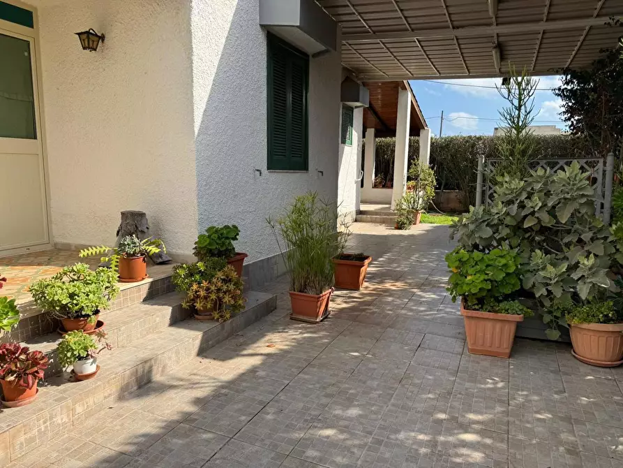 Immagine 2 di Villa in vendita  in Via DELLE MUSE a Siracusa