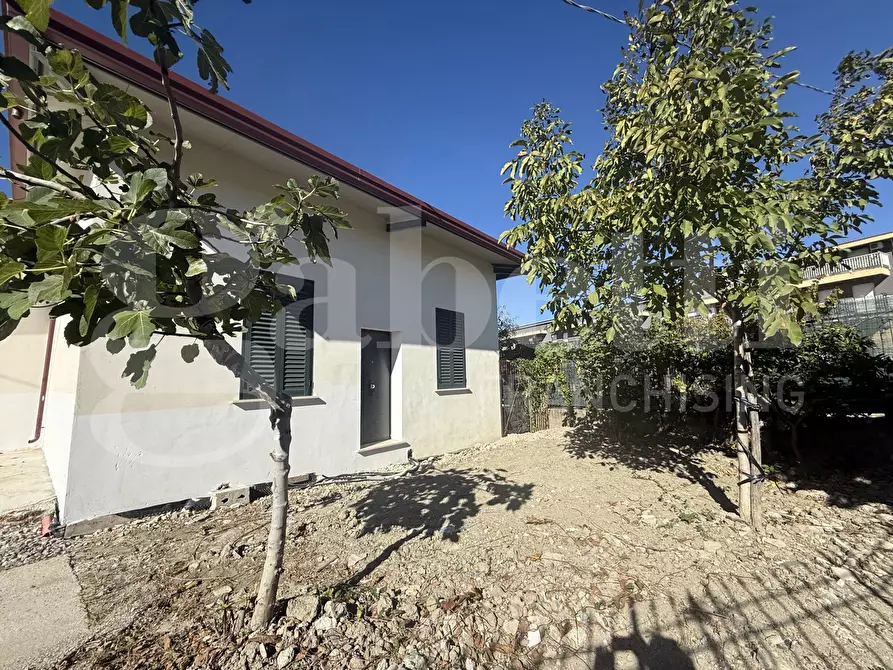Immagine 23 di Casa indipendente in vendita  in Viale MAGNA GRECIA, 128/B a Catanzaro