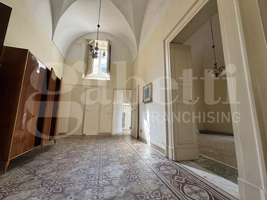 Immagine 3 di Appartamento in vendita  in Via Corte dei Guarini, 11 a Lecce