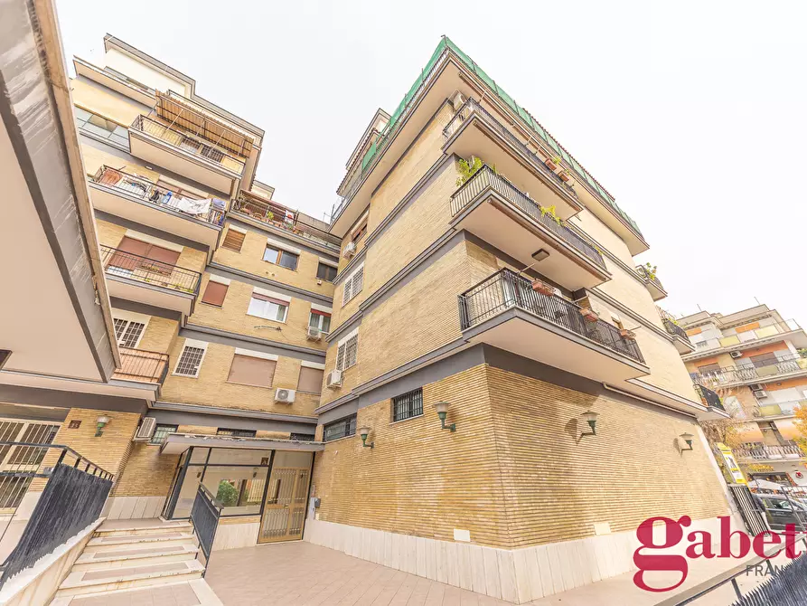 Immagine 3 di Appartamento in vendita  in Via di Torrevecchia, 56 a Roma