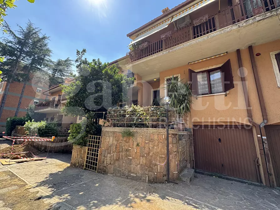 Immagine 32 di Villetta a schiera in vendita  in Via dei Gonzaga a Roma