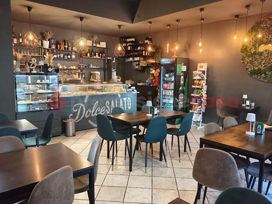 Immagine 4 di Bar / Ristorante in vendita  in Viale Regina Margherita, 38 a Anagni