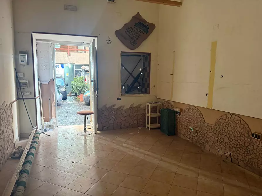Immagine 6 di Negozio in affitto  in Via Bruno Buozzi, 9 a San Giorgio A Cremano