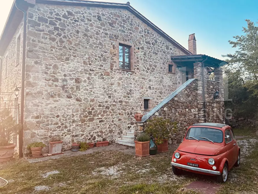 Immagine 48 di Rustico / casale in vendita  in Via di Vitozza, 16 a Sorano