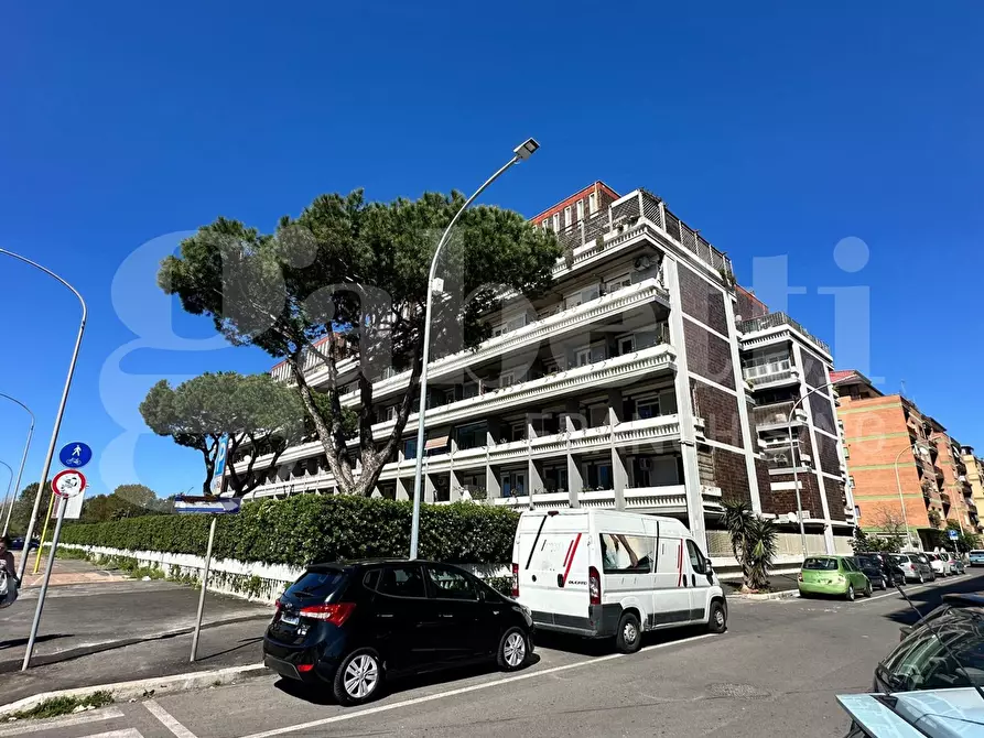 Immagine 1 di Appartamento in vendita  in Via Danilo Stiepovich, 180 a Roma