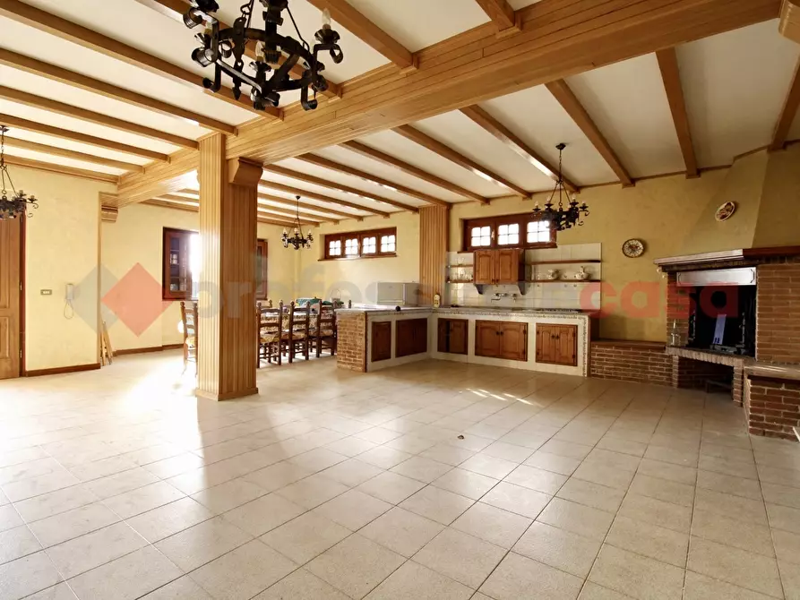 Immagine 7 di Villa in vendita  in Via Santa Maria De Mattias, 54 a Acuto