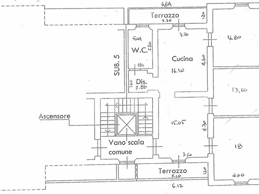 Immagine 21 di Appartamento in vendita  in Via AURELIA, 1 a Massa