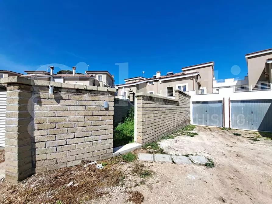 Immagine 3 di Villetta a schiera in vendita  in Via arno, snc a Ardea