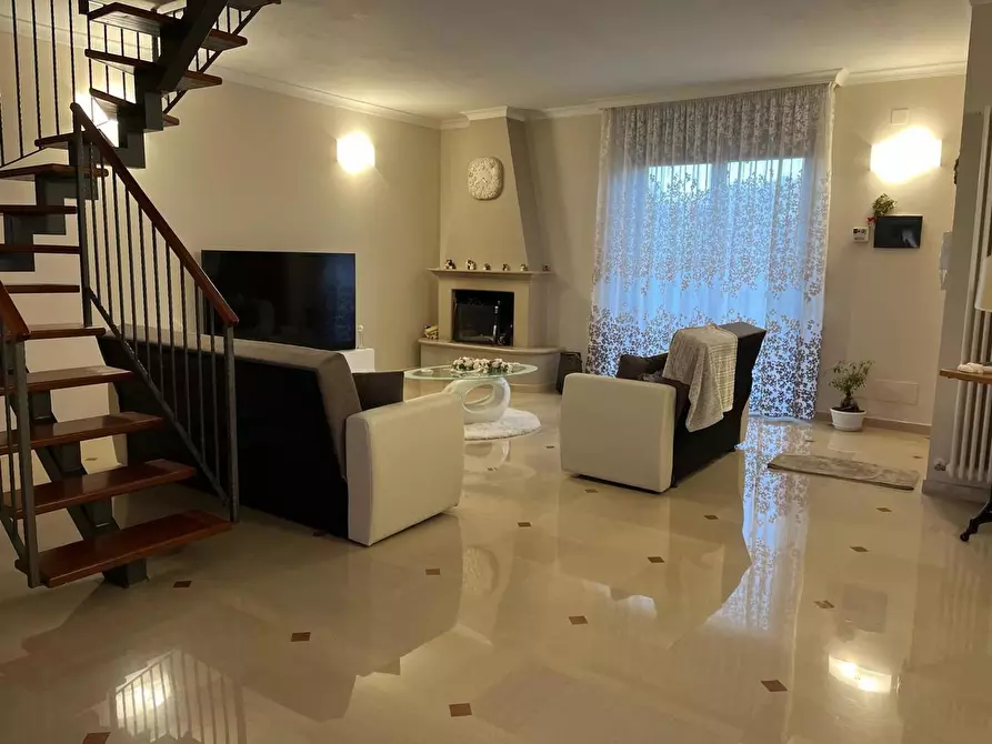 Immagine 4 di Appartamento in vendita  in Via PETRUZZI a San Severo