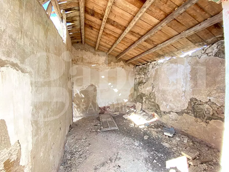 Immagine 5 di Rustico / casale in vendita  in Contrada Burgio, . a Noto