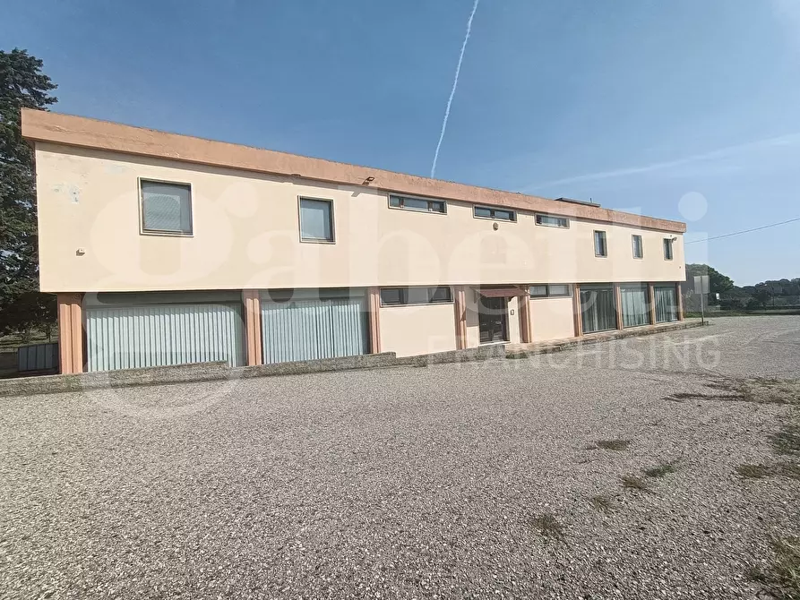 Immagine 2 di Ufficio in affitto  in Contrada BELLINO, SNC a Catanzaro