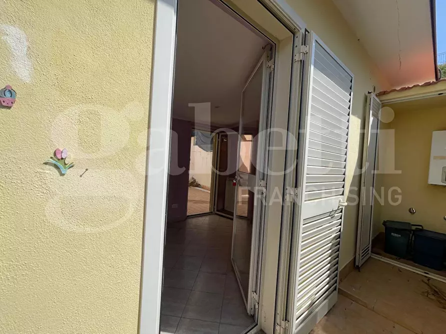 Immagine 14 di Magazzino in vendita  in Via Atratina, 99 a Gaeta