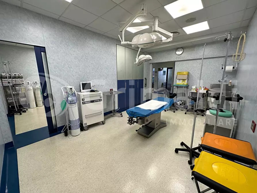 Immagine 27 di Attività commerciale in vendita  in Via Giovanni Pezzotti, 10 a Milano