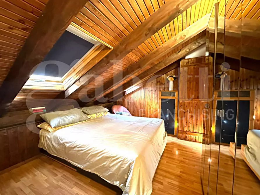 Immagine 14 di Appartamento in vendita  in Via Pertica a Finale Ligure