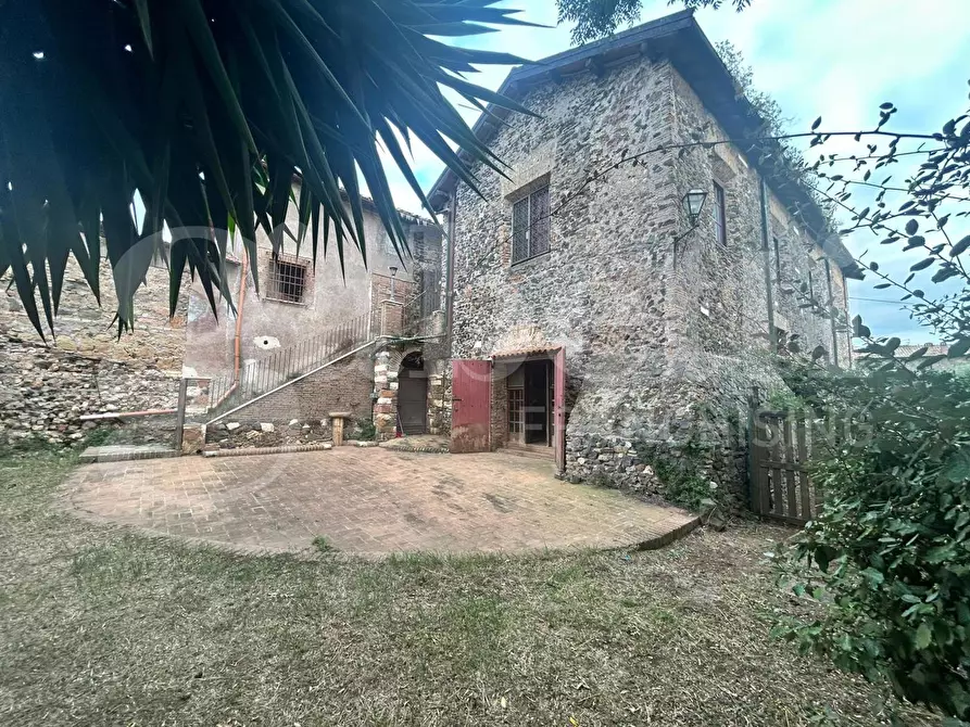 Immagine 6 di Villa in vendita  in Via solfarata, 51 a Roma