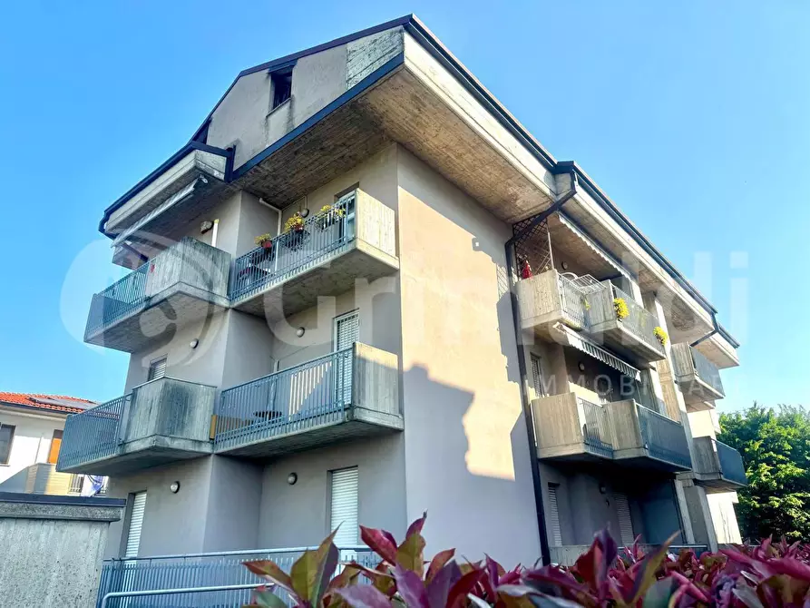 Immagine 2 di Appartamento in vendita  in Via Brigata Alpina Orobica, 2 a Dalmine