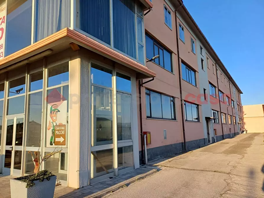 Immagine 1 di Capannone industriale in vendita  in Via SANDRO PERTINI, 10 a Tito