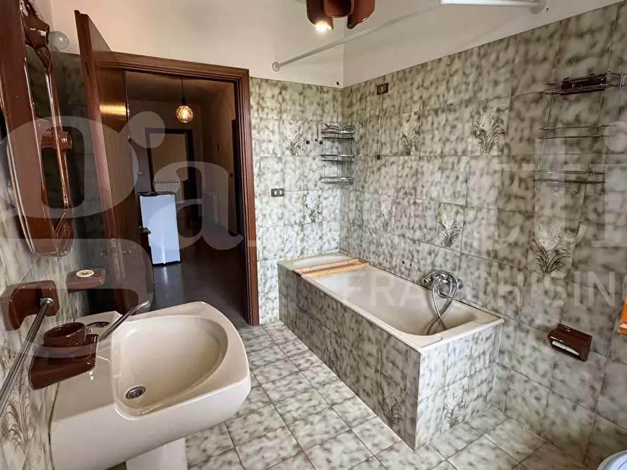 Immagine 29 di Villa in vendita  in Via Ciccola, 79/bis a Roseto Degli Abruzzi