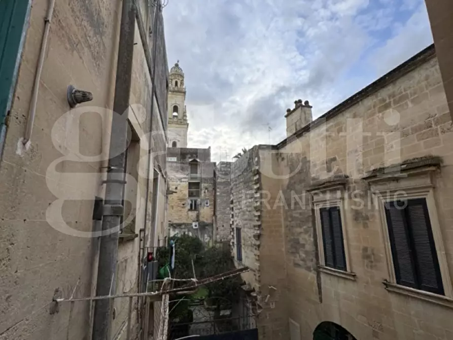 Immagine 26 di Appartamento in vendita  in Via Corte dei Guarini, 11 a Lecce