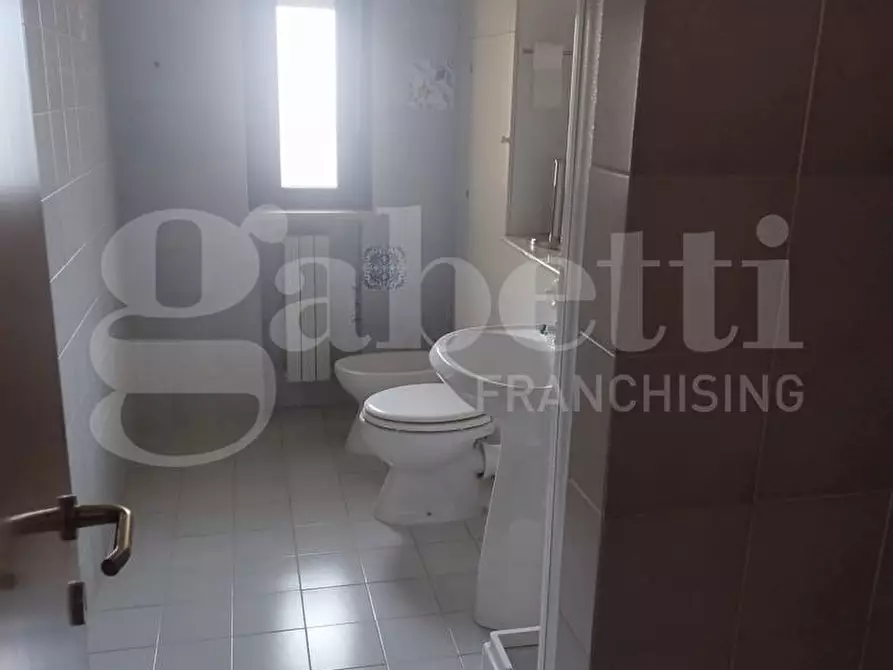 Immagine 12 di Appartamento in vendita  in Piazza SANDRO PERTINI, 5 a Taranto