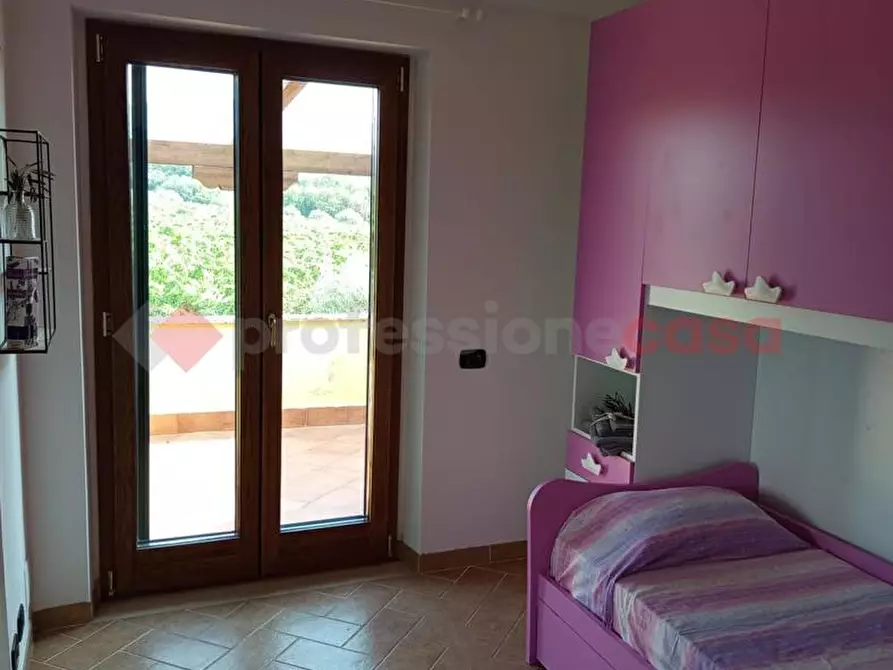 Immagine 19 di Casa bifamiliare in vendita  in Via Isole dei Ciclopi a Roma