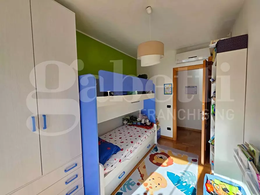 Immagine 25 di Appartamento in vendita  in Via Riva Ligure, 44 a Roma