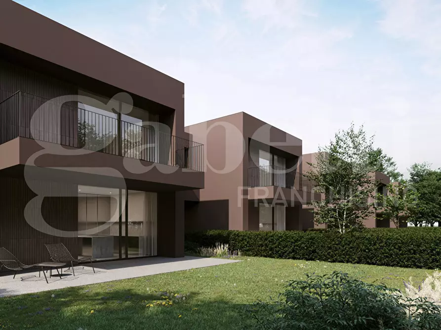 Immagine 1 di Villa in vendita  in Via Vanzo, 9 a Mogliano Veneto