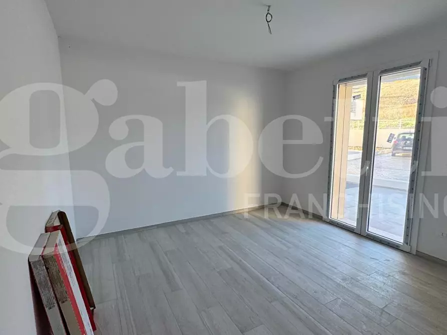 Immagine 5 di Appartamento in vendita  in Via Ricci, snc a Tortoreto