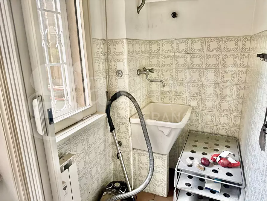 Immagine 29 di Appartamento in vendita  in Via Montemignaio a Roma