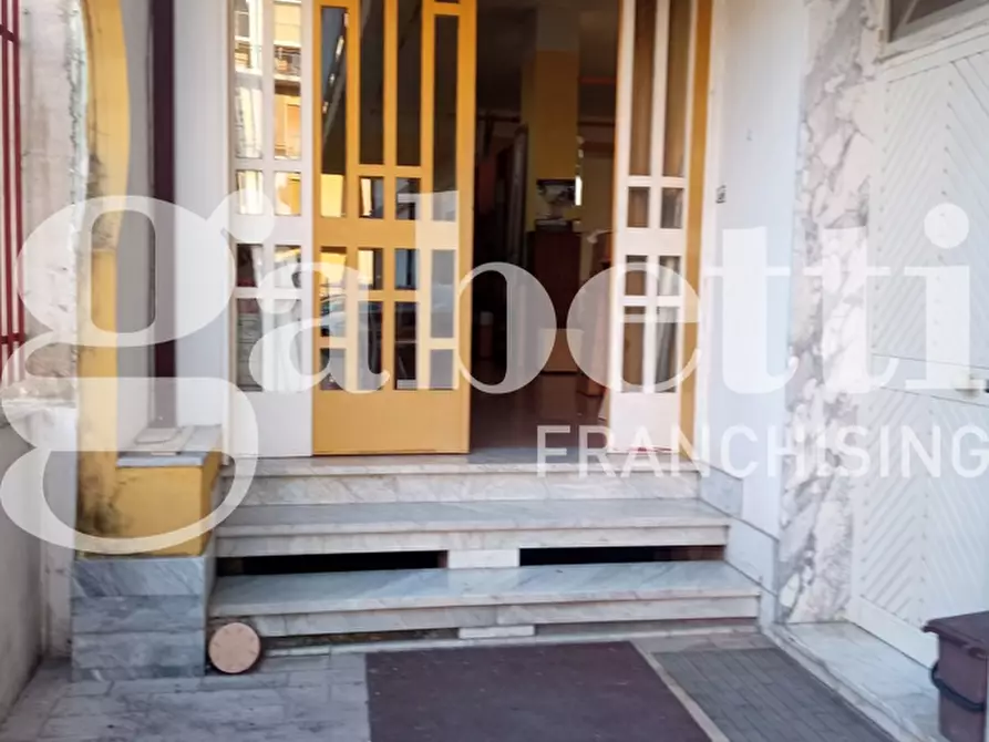 Immagine 7 di Negozio in vendita  in Via Pisacane, 26 a Benevento