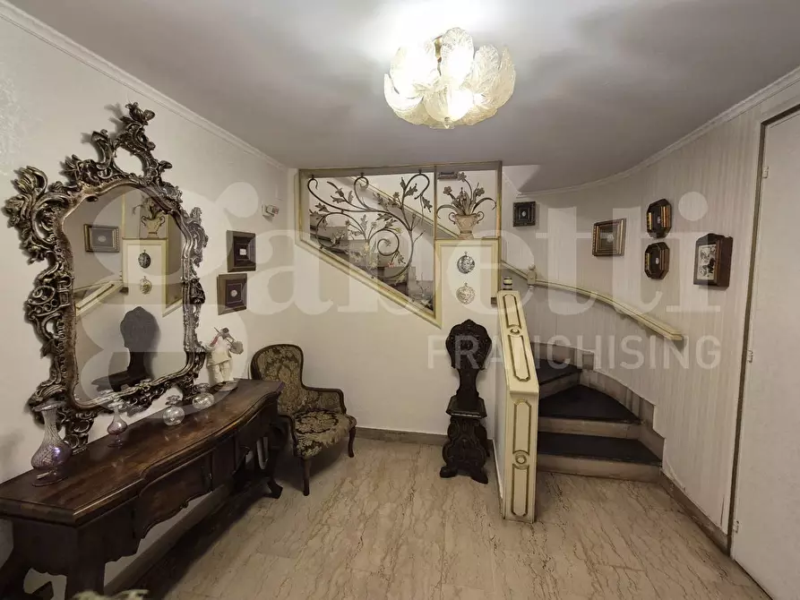 Immagine 22 di Casa indipendente in vendita  in Via Luigi Iacono, 7 a Torre Annunziata