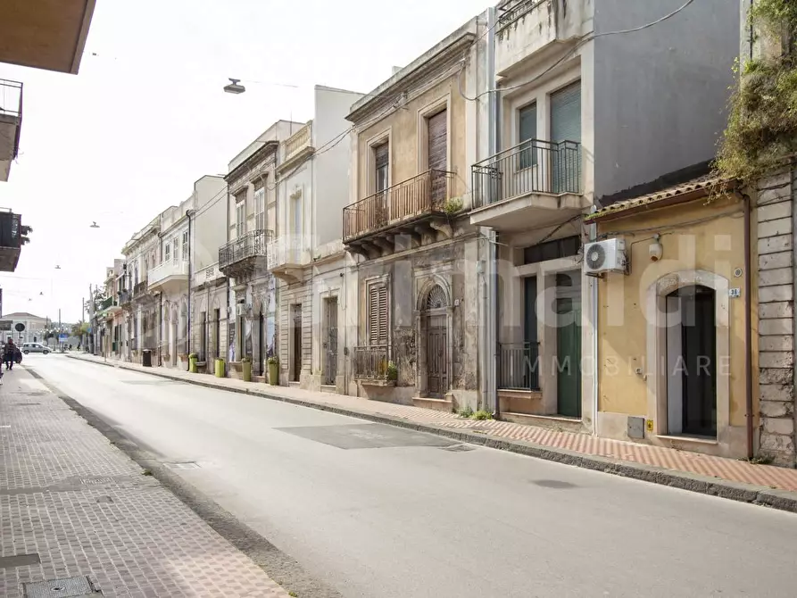 Immagine 3 di Negozio in vendita  in Corso Vittorio Emanuele, 36 a Avola