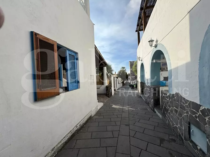 Immagine 14 di Appartamento in vendita  in Via Roma-Stromboli, snc a Lipari