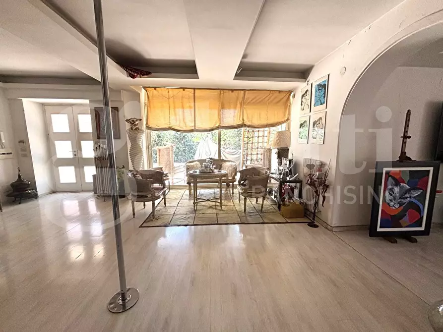 Immagine 3 di Appartamento in vendita  in Via vecchia delle vigne a Pozzuoli