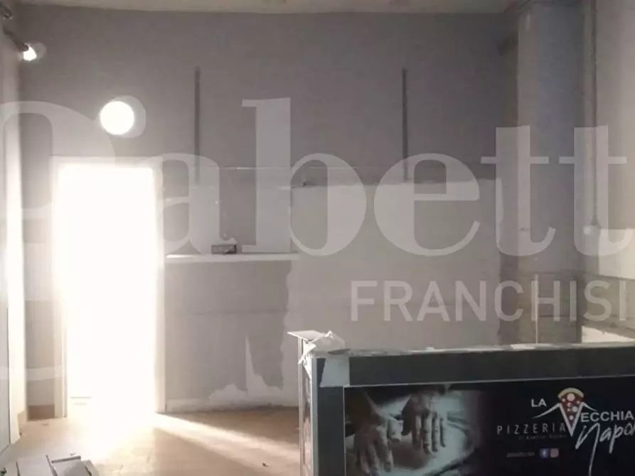 Immagine 6 di Negozio in vendita  in Via alcide de Gasperi, 166 a Sant'arpino