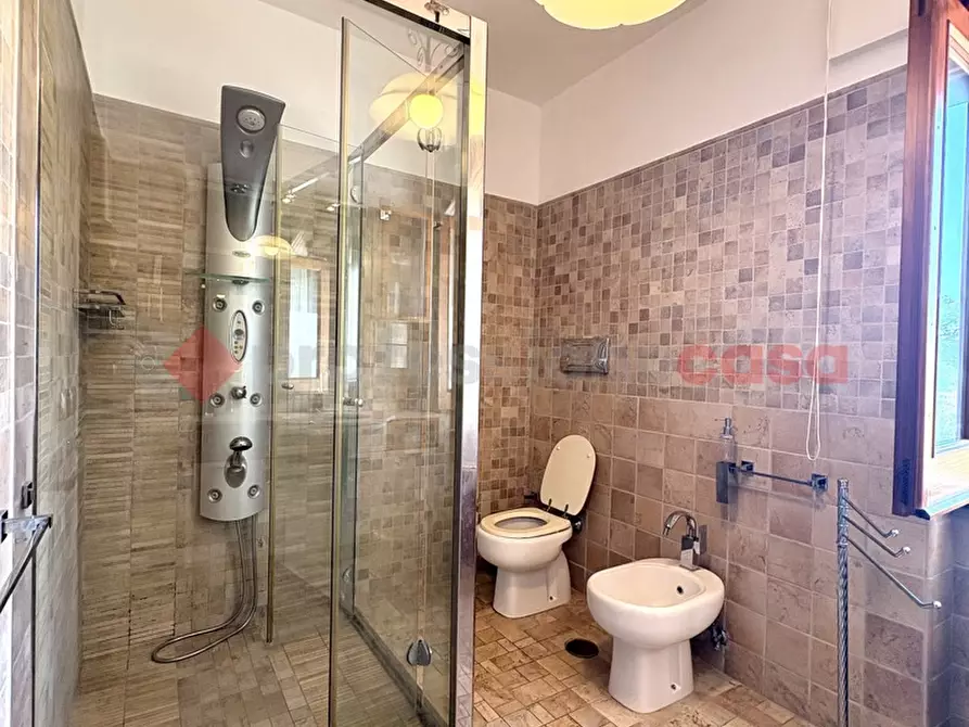 Immagine 27 di Villa in vendita  in Via RIO CLARO 2, 2 a Fondi