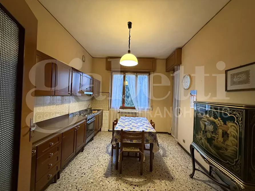 Immagine 6 di Casa indipendente in vendita  in Via Verdi, snc a Lambrugo