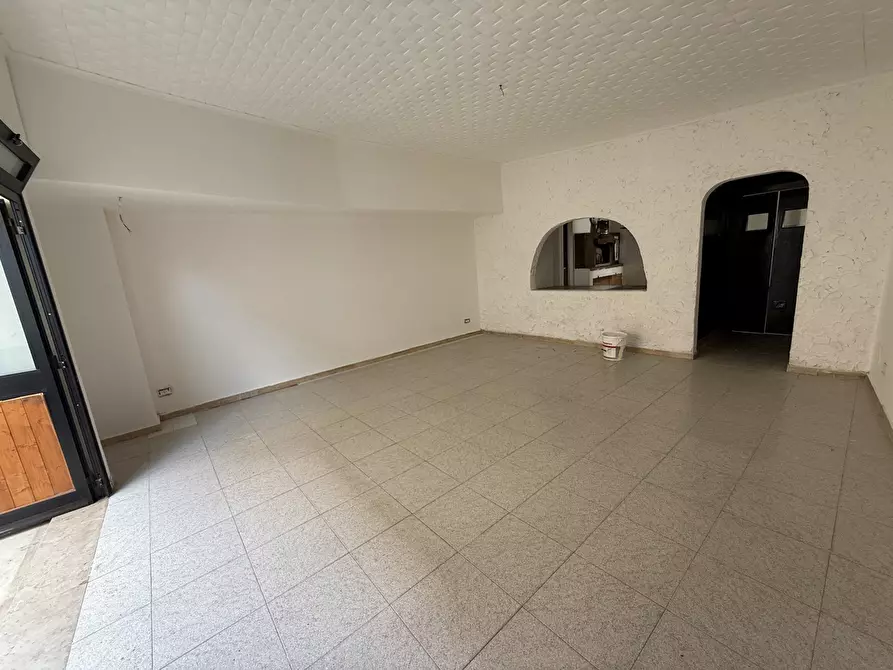 Immagine 3 di Negozio in vendita  in Vico FRANCESCO ACRI, 2 a Catanzaro