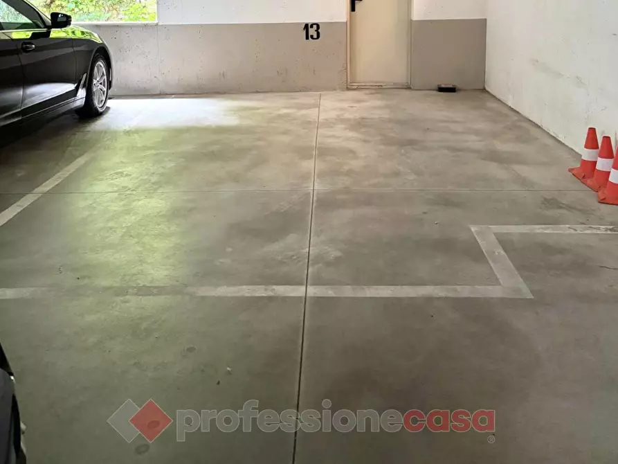 Immagine 1 di Box auto in vendita  in Via Betti a Perugia