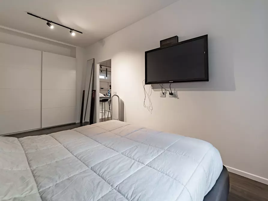 Immagine 16 di Loft/Open space in vendita  in Via Washington, 81 a Milano