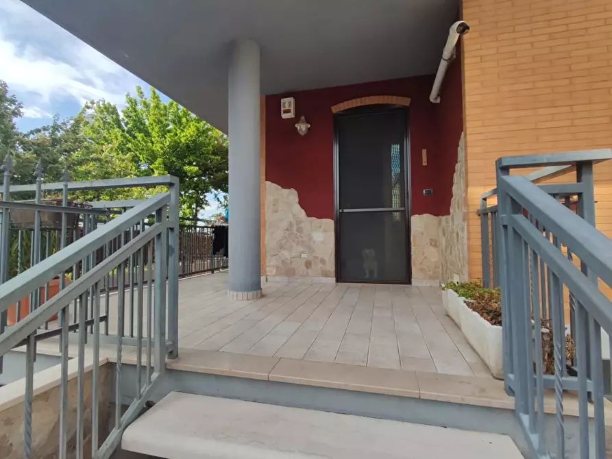 Immagine 3 di Casa indipendente in vendita  in Via CANTATORE a San Severo